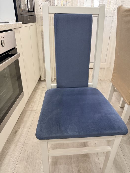 Продам стол и стулья