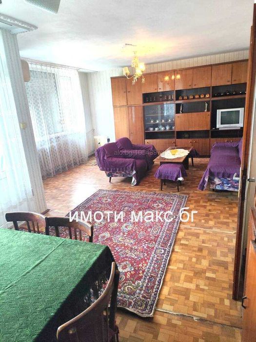 Тристаен апартамент тухла жк.Славейков  Бургас