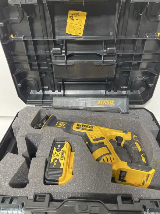 Fierastrau sabie dewalt DCS367