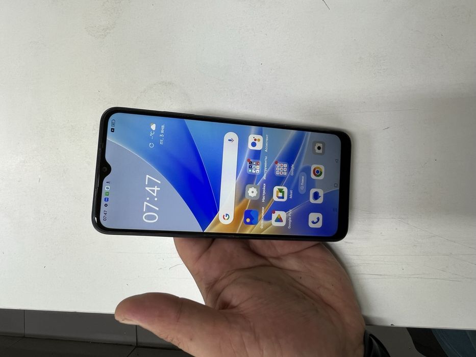 Oppo A17 (64GB) в идеальном состояний
