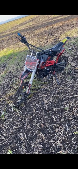 Vand cross 125cc pentru copi de 14 ani negociabil