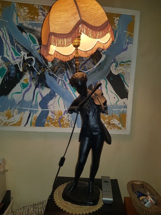 Veioză muzician din lemn