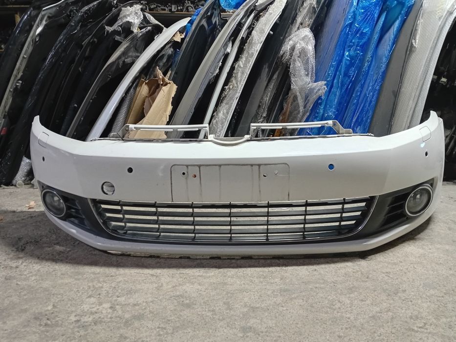 Передний бампер Volkswagen Golf 6