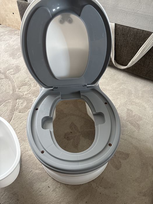 Детский горшок /унитаз