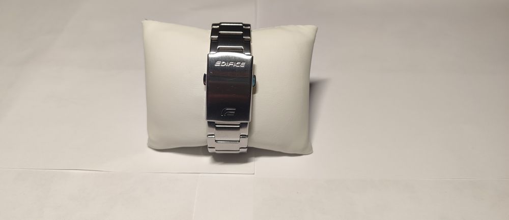 Часовник Casio Edifice EF-129D-2AVEF