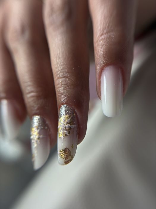 Unghii cu gel /Unghii
