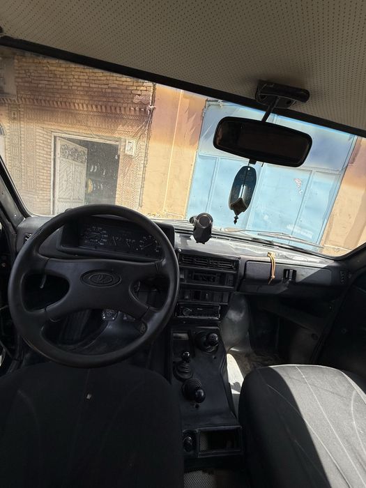 Niva-Lada 2121..