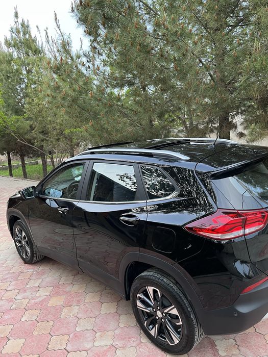 Tracker Premier 2024