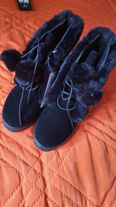 Изгодно боти с пух