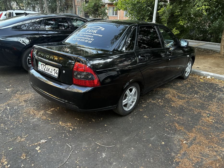 Продам машину приору 2