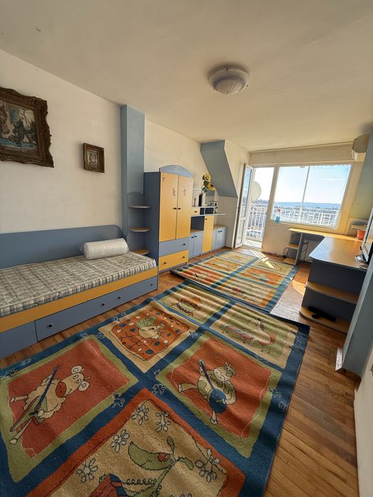 4 стаен апартамент топ локация