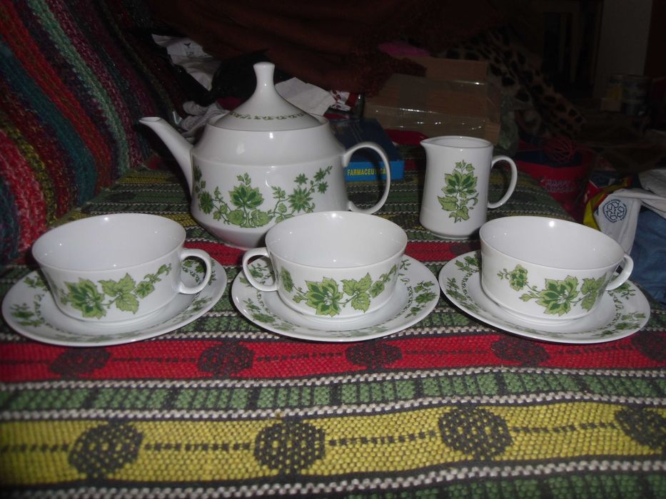 Serviciu  ceai portelan vechi ,fin