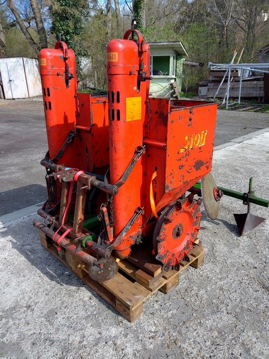 Semănătoare de  cartofi  pe 2 rânduri / Mașină de pus cartofi