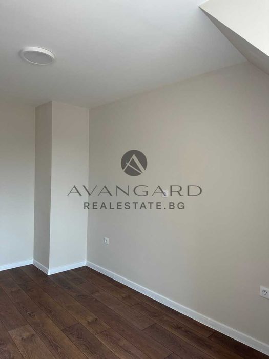 Продава се Двустаен апартамент в Пловдив, Център - 83 кв.м за 2091 €/кв.м - Снимка #4