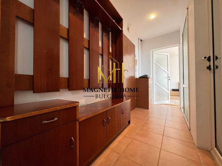 Чудесен тристаен апартамент с гледка море в ж.к. Зорница