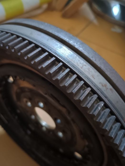 Volantă masă dublă dsg golf 6 1.6 TDI