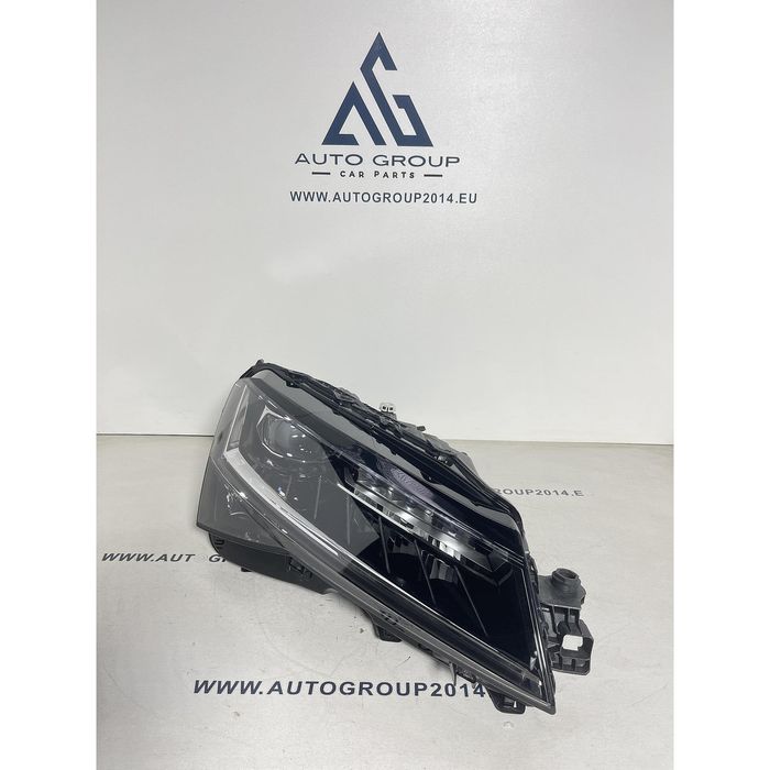 Десен фар за skoda superb iii b8 - 3v1941016d  3v1941016e