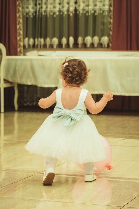 Продам нежное праздничное платье