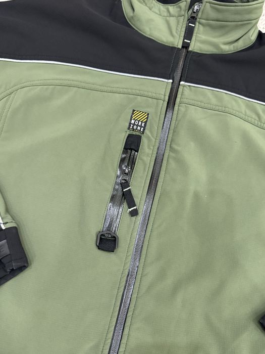 Мъжко работно софтшел яке WORK ZONE . Размер М