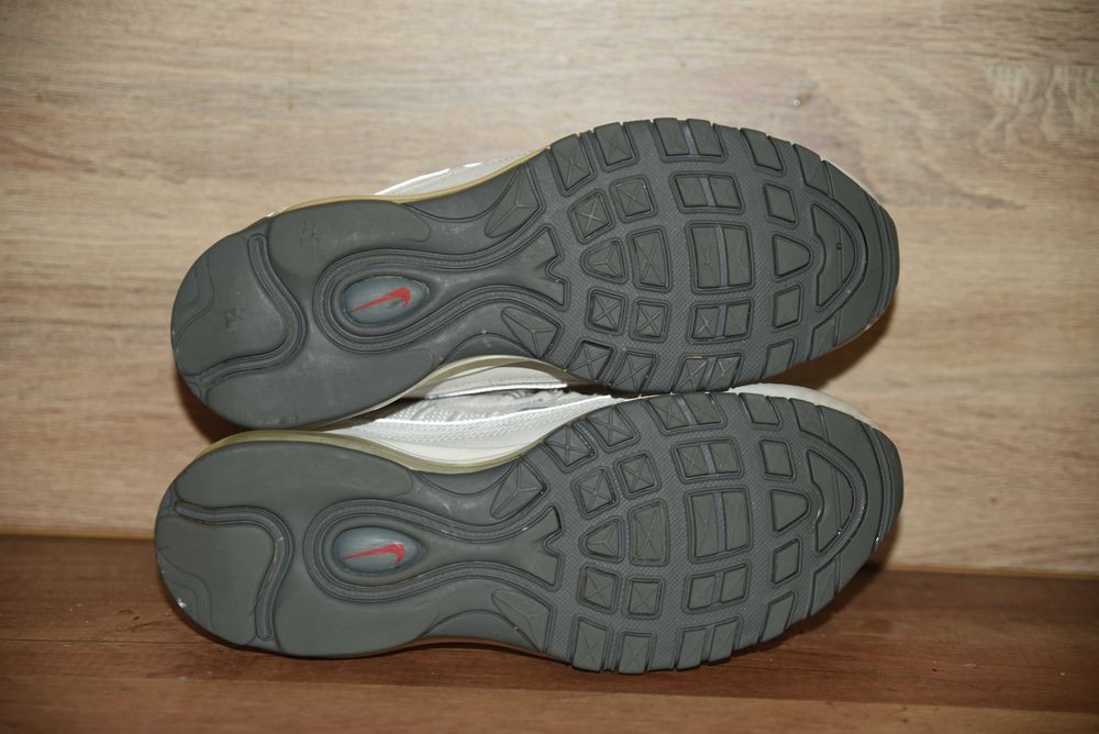 Nike Air MAX оригинални маратонки, номер 42.5