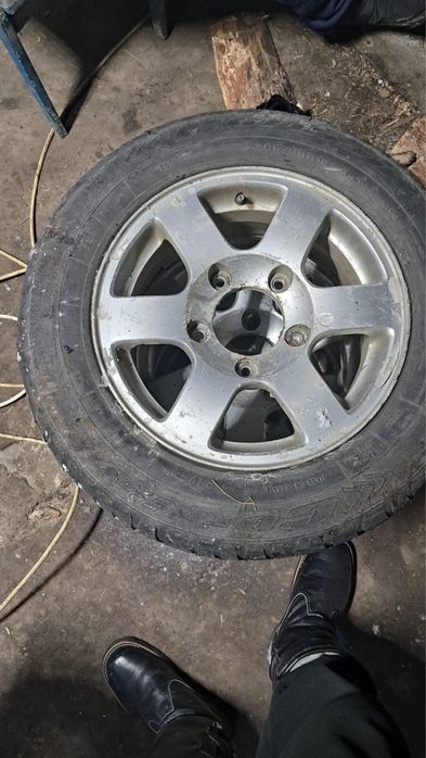 Продам диски  на ниву