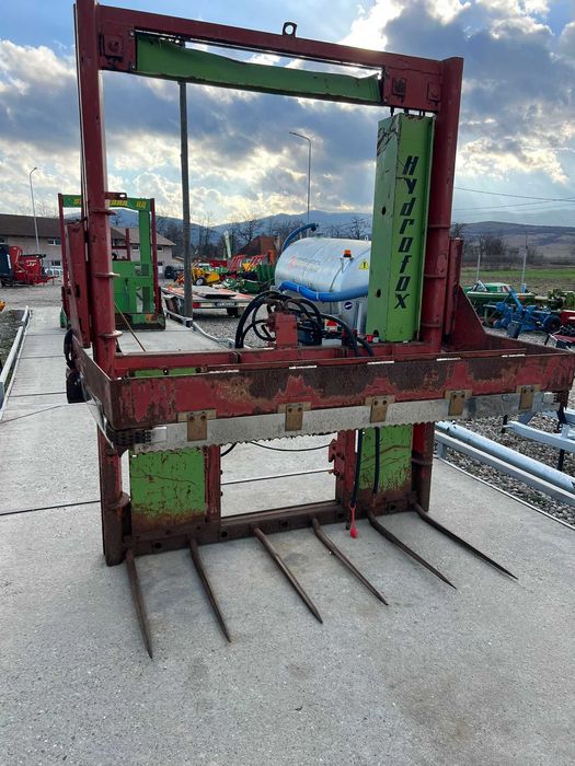 Taietor siloz Strautmann - Capacitate 2,5 m³ , cu Lift