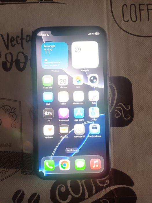 Se vinde iPhone 11