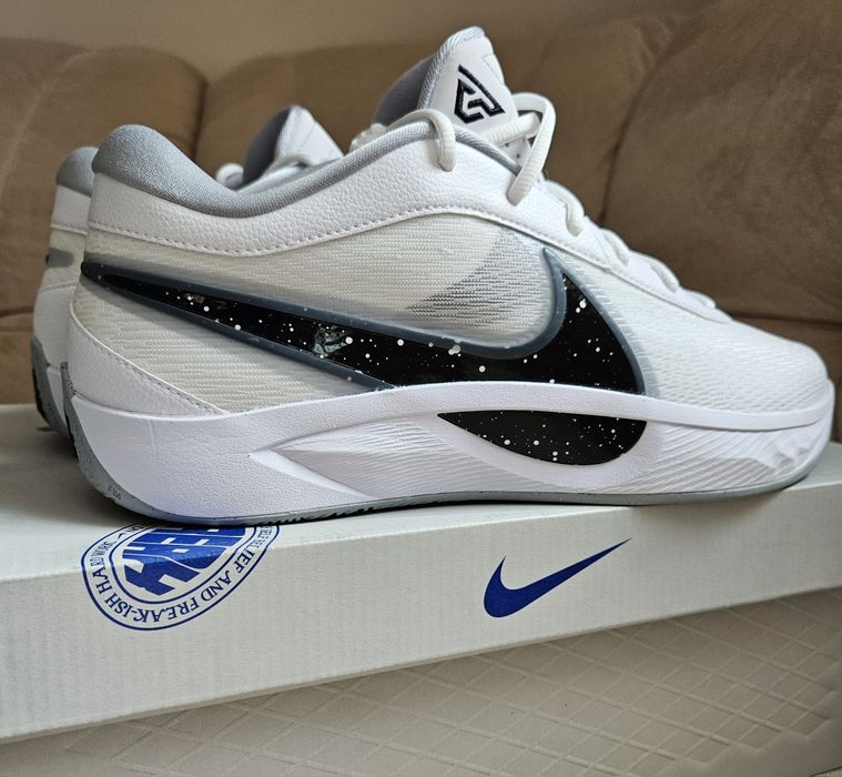 Nike Giannis Freak 6