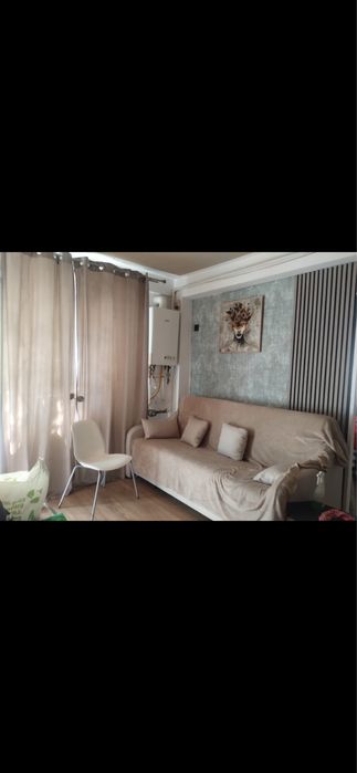Inchiriez Studio cu curte proprie de 30 mp – ideal pentru relaxare