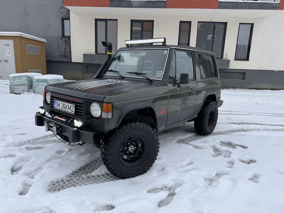 MITSUBISHI PAJERO MK 1988 / off-road