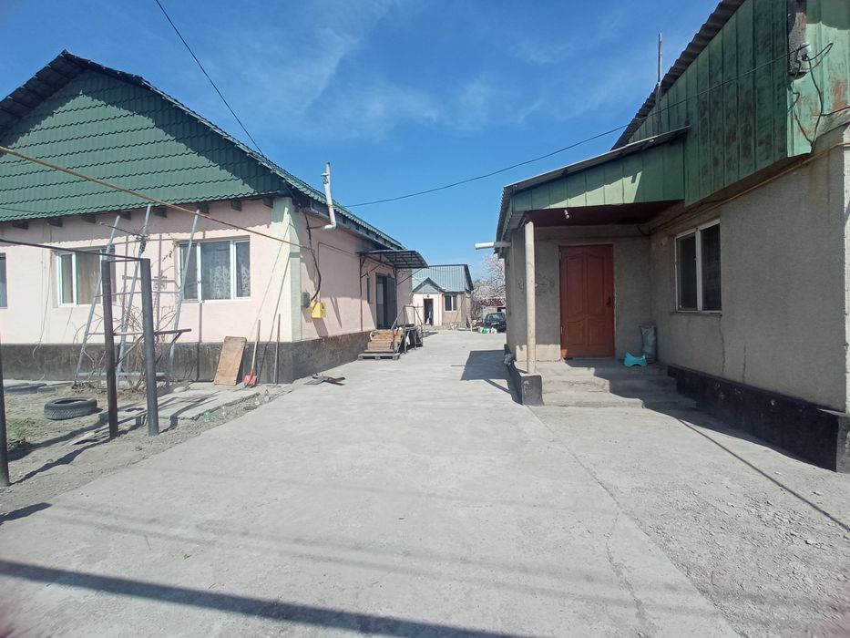 Продаётся участок с домом!