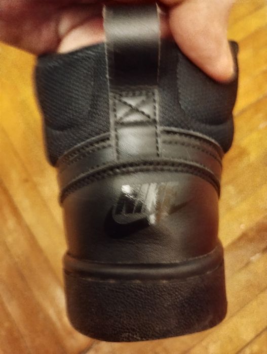Nike negri originali