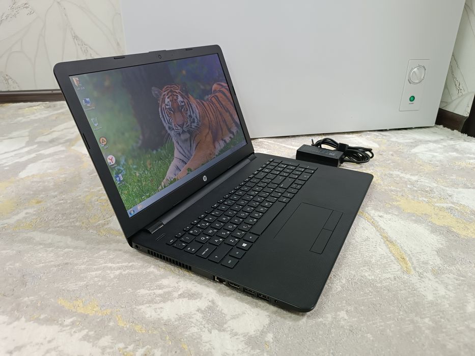 Ноутбук HP 15 Laptop.