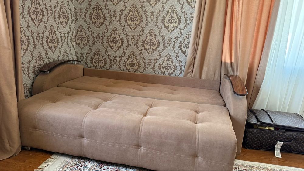 Продам диван в отличном состоянии