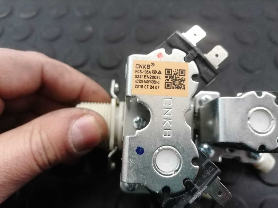 Electrovalva masina de spalat cu uscator LG 5221EN2003L, 3 iesiri /R23