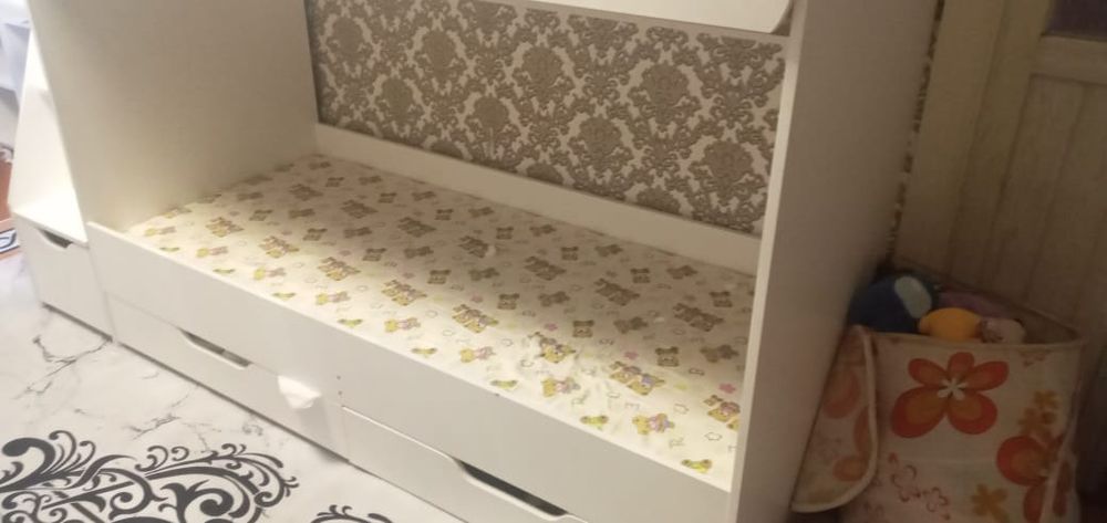 Продам детскую кровать