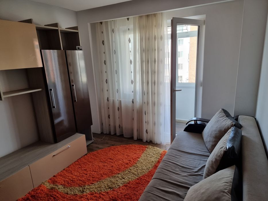 Vând apartament 2 camere utilat și mobilat