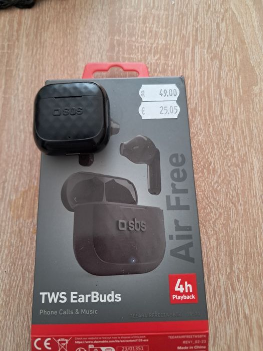 продавам слушалки за Bluetooth за телефон