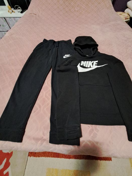 Найк тек горница и долница