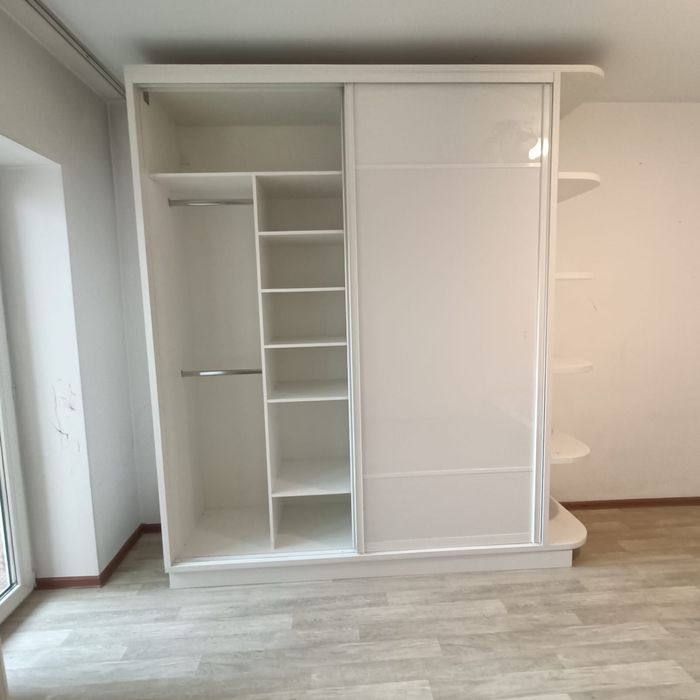 Продам платяной шкаф