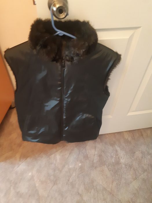 Продается Женское пальто и безрукавка, привезенные с Америки