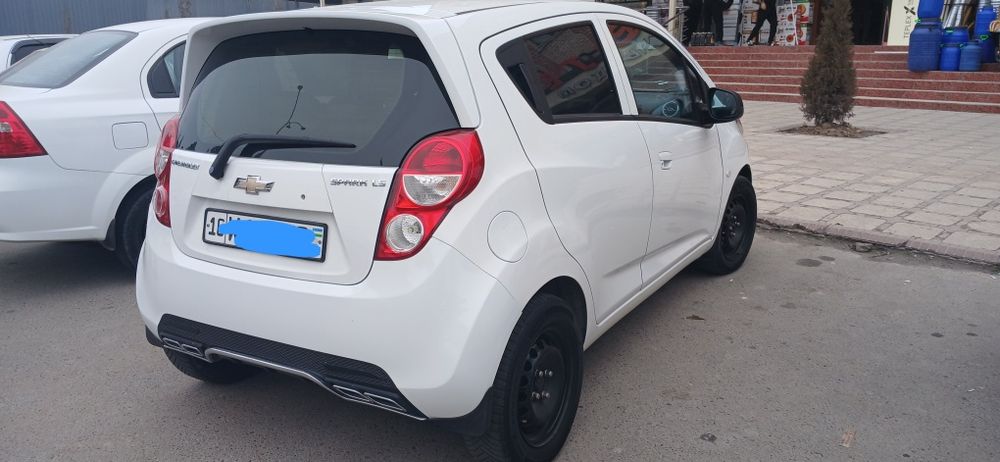 Спарк 3поз.сотилади