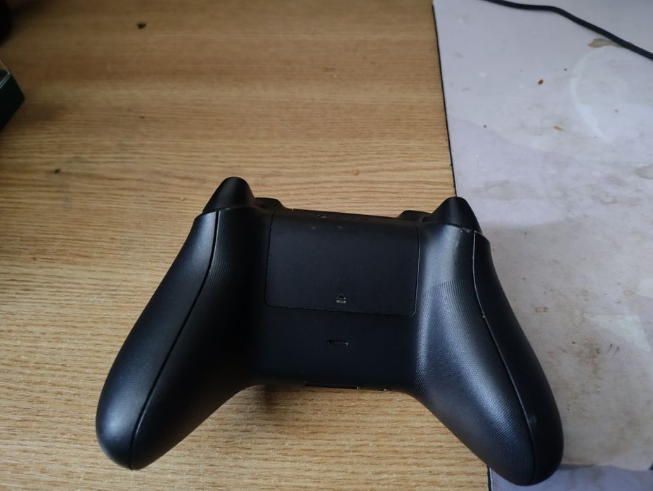 Consola Xbox Series S + 2 controlere