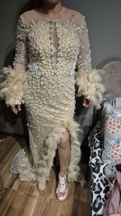 Официална рокля..