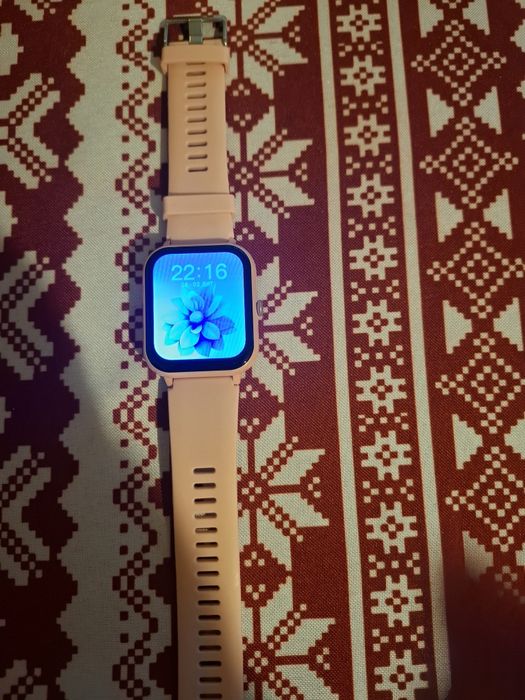 Smartwatch -Apeluri,monitorizare sanatate,rezistent la apa