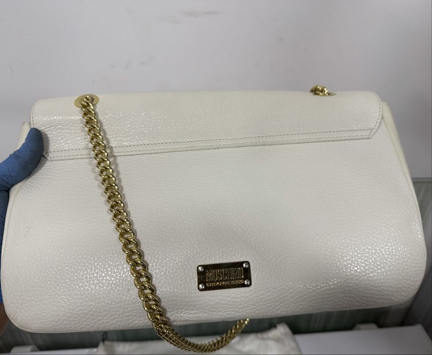 Продается сумка Moschino Cheap & Chic оригинал кожа