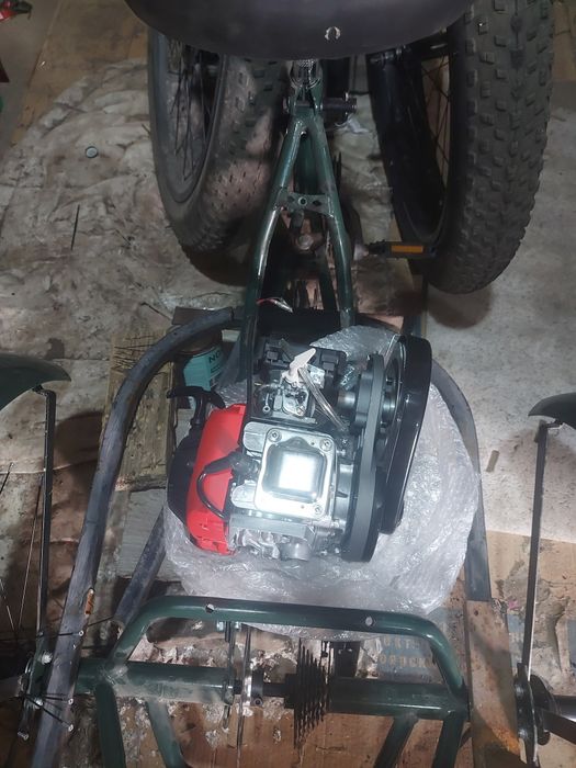 Продаётся трёх колёсный велосипед