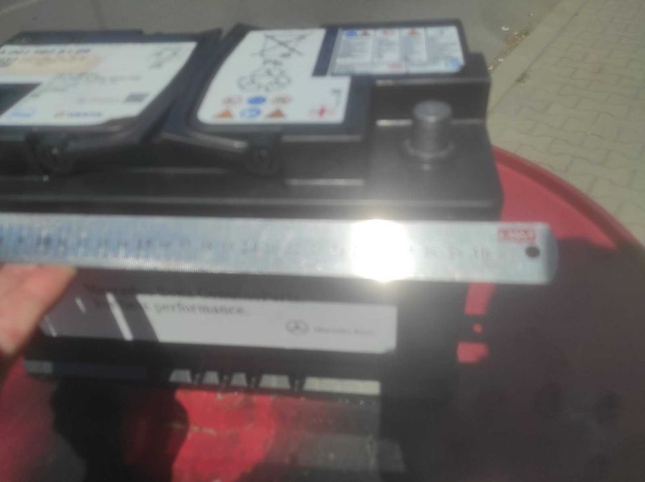 Продавам акумулатор Варта  80AH  70лв.САМО ЛИЧНО ПРЕДАВАНЕ!