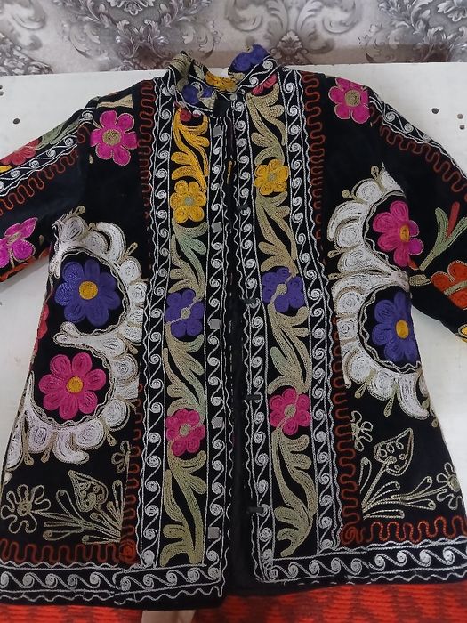 Национальный костюм почти новый