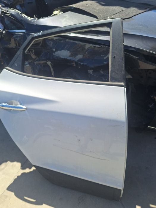 Задна дясна врата Hyundai IX35 / Хюндай ИХ35 2014г.